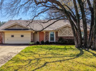 201 Pecan St, Azle, TX 76020
