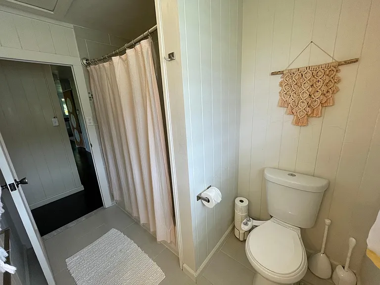446A Kukuau St #A — Photo 13