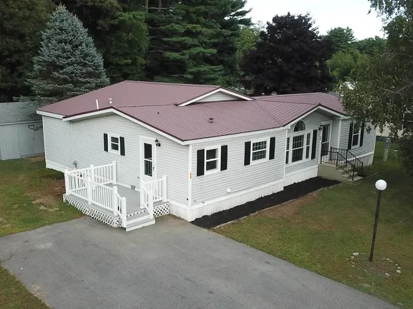 13 Caribbean Lane, Rochester, NH 03867