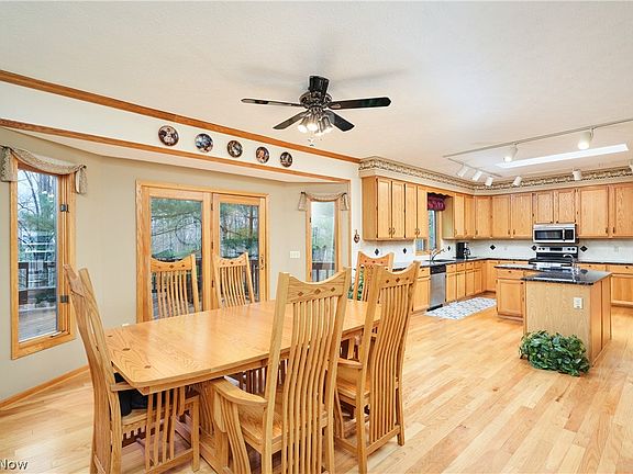 3rd image of 14742 King Arthurs Ct