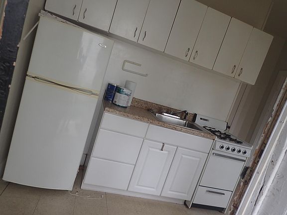 4th image of 7 Chester St #2