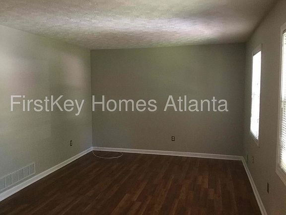 4th image of 1519 Glenn Pl