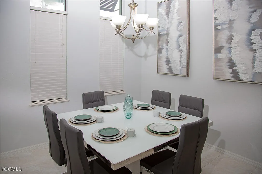 4 bed, 3.0 bath, 2211 sqft, $2,800 — Photo 2