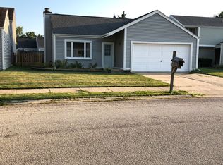 2250 Bluebell Ct, Aurora, IL 60506