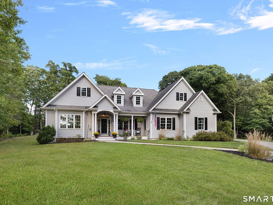 1st image of 15 Brookside Landing