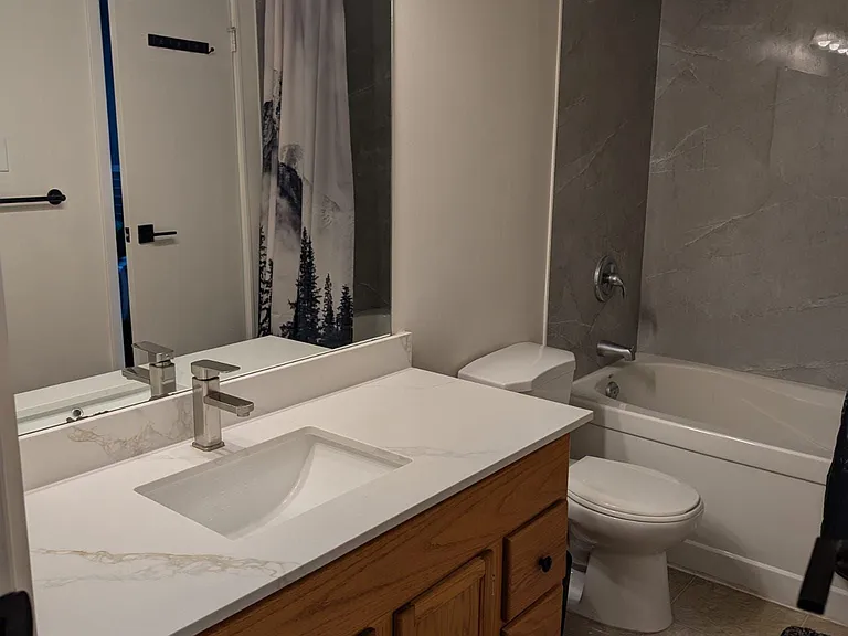 1920 Culver Dr #4 — Photo 9