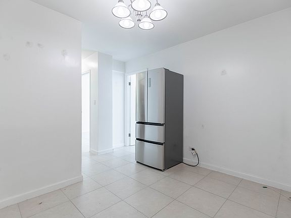 5th image of 141 E 55th St APT 2C