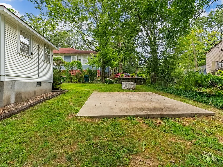 4905 Lee Ave — Photo 31