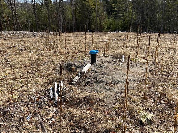 4th image of 530 Fox Run Rd