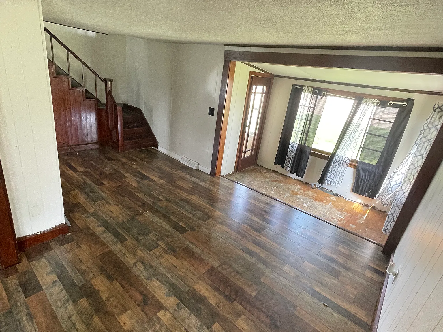 2 bed, 750 sqft, $900 — Photo 2