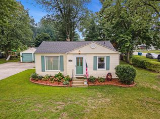 1574 Ottawa Beach Rd, Holland, MI 49424