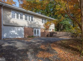 5715 Massachusetts Ave, Bethesda, MD 20816