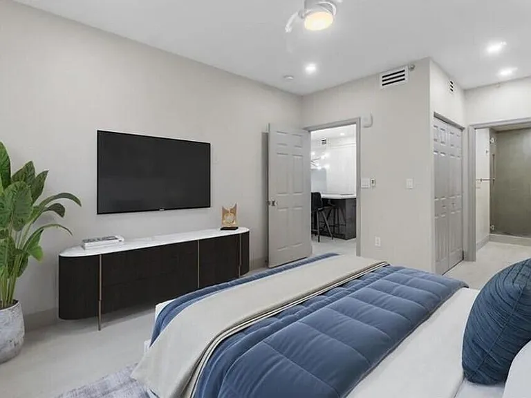 1805 N Flagler Dr #219 — Photo 10