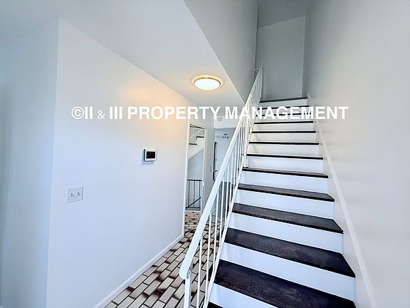 4th image of 411 Woodbridge Ln