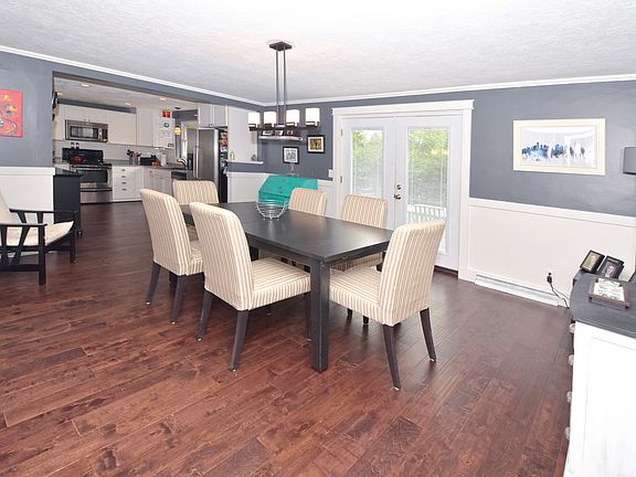 5th image of 8100 Lancewood Ct