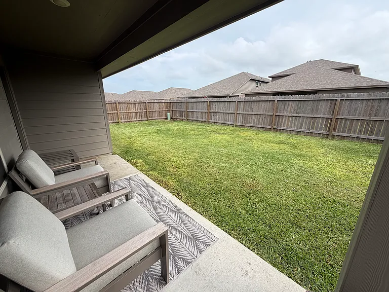 7333 Tristan Dr — Photo 25