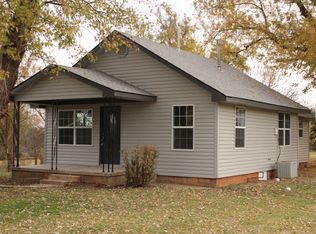 1402 N Pine St, Guthrie, OK 73044