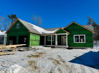 23 Forest Glen Lane, Topsham, ME 04086