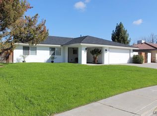 2708 Hempstead Ln, Bakersfield, CA 93309