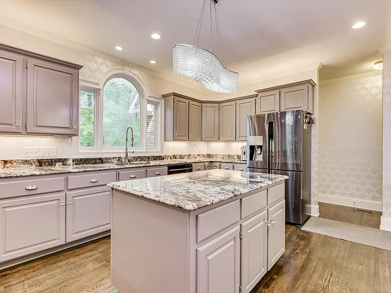 126 Dewberry Ln — Photo 11