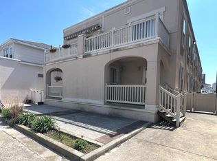 9706 Ventnor Ave, Margate City, NJ 08402