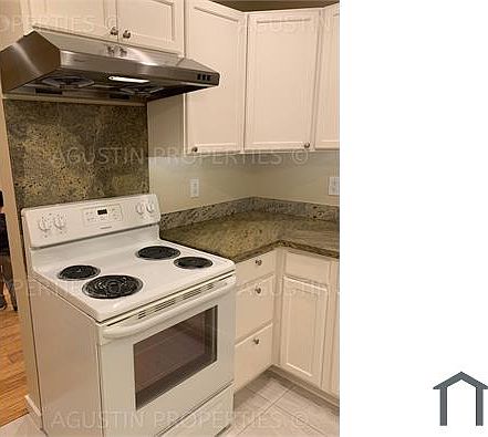 1st image of 987 Helen Ave #2
