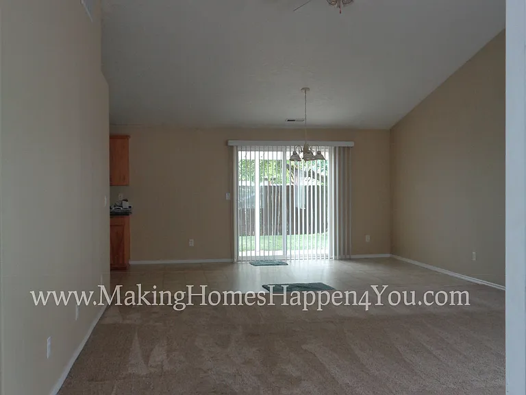260 SW Oregon Trail Dr — Photo 9