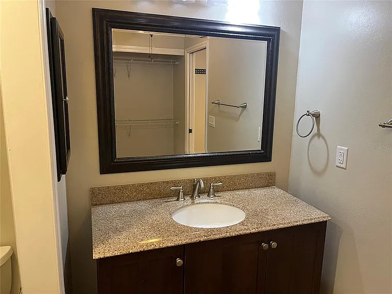 3101 Village Ln — Photo 17