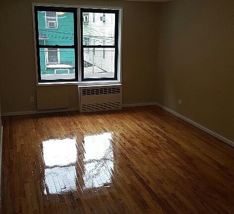 2nd image of 350 E 19th St APT 01J