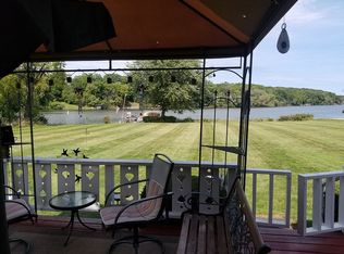 9077 N Arrowhead Shores Rd, Edgerton, WI 53534