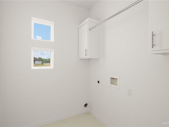 5th image of 2810 E Uva Ave