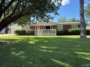 1203 Alcott Rd, Gadsden, AL 35901