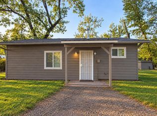 1885 Hubbard Ln, Grants Pass, OR 97527