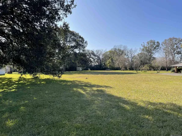 40437D Black Bayou Ext, Gonzales, LA 70737
