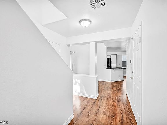 3rd image of 7309 Laburnum St