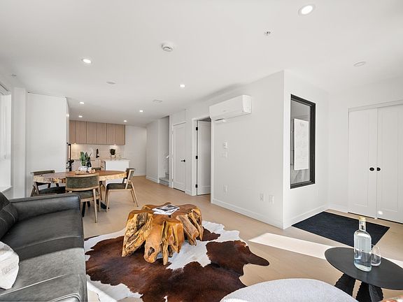4th image of 5398 207th St #109