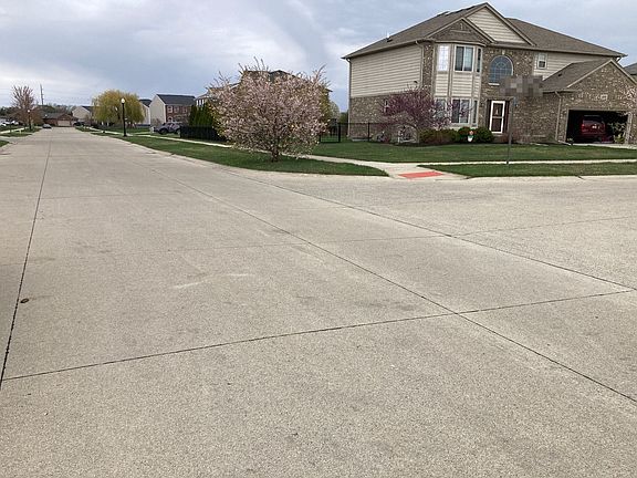 5th image of 52695 Stafford Dr