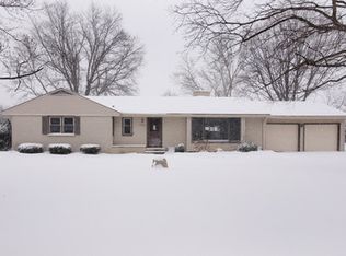 5226 Birchwood Dr, Kalamazoo, MI 49009
