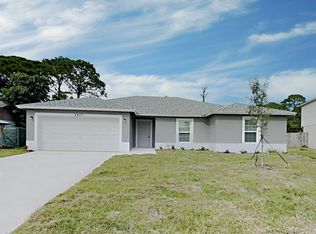 2437 SW Falcon Cir, Port Saint Lucie, FL 34953