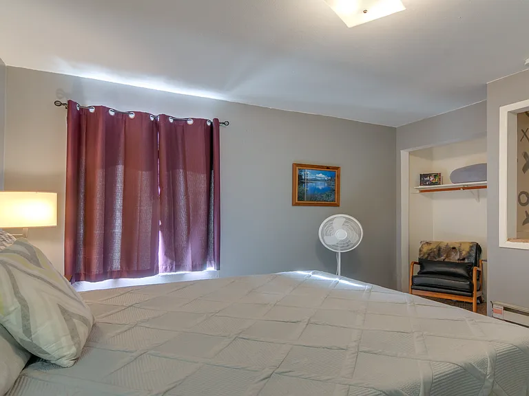 25 E Lexington #4 — Photo 1