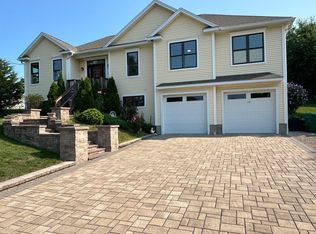 139 Blanchard St, Chicopee, MA 01020