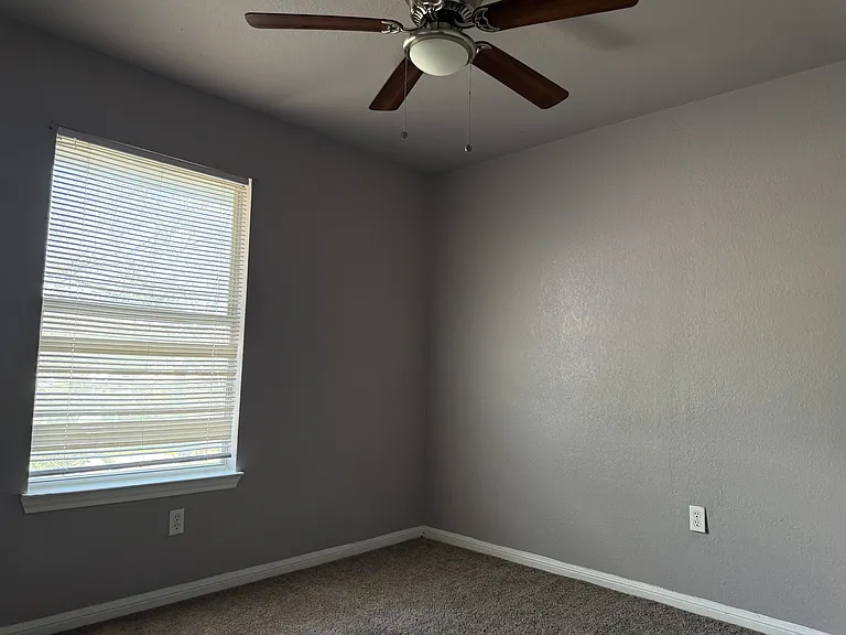 2825 Cedar Cir #3 — Photo 8