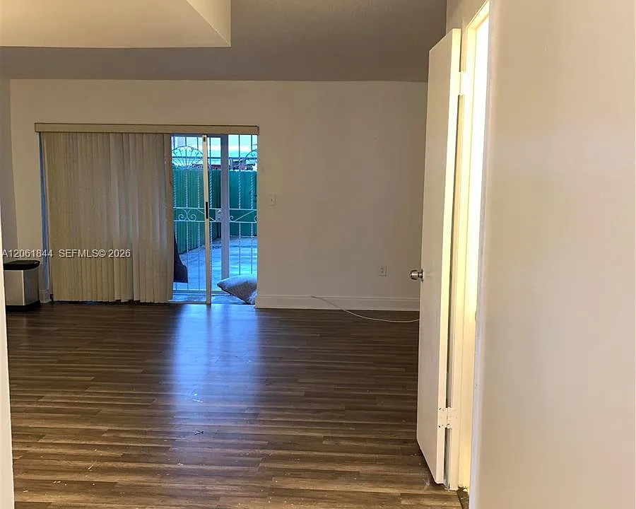 5453 NW 169th Ter