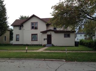 308 1/2 S Union St, Shawano, WI 54166