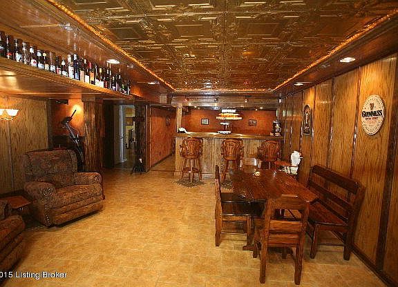 161 Bsmnt Family Room