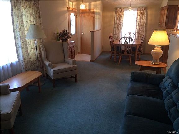 5th image of 74 Betty Lou Ln