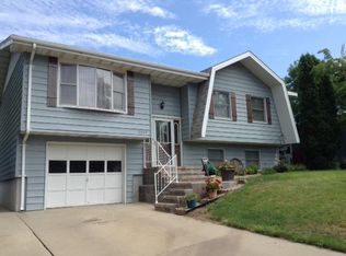 2008 E Buffalo St, Pierre, SD 57501