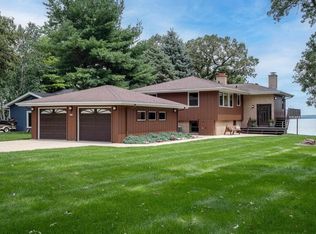 2178 Colladay Point Dr, Stoughton, WI 53589