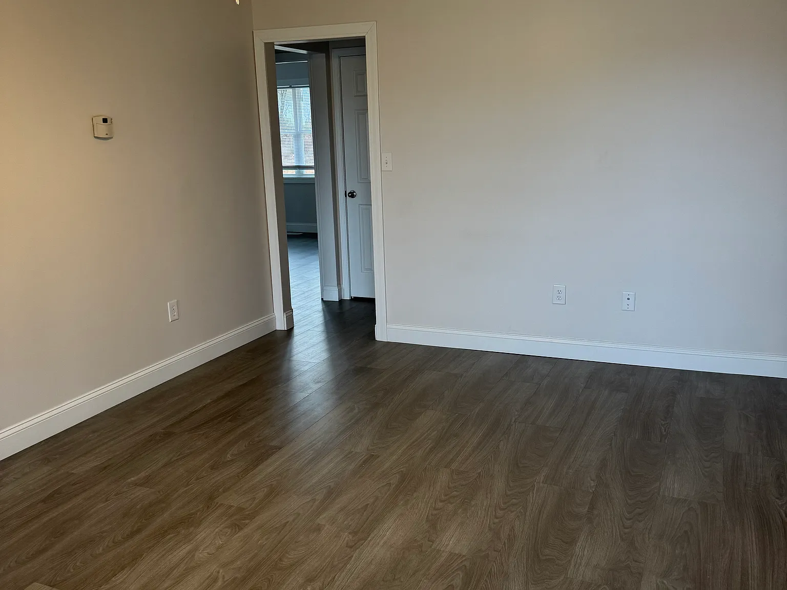 2 bed, 900 sqft, $975 — Photo 4