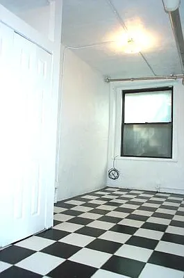 Rented by Tower Brokerage | media 25